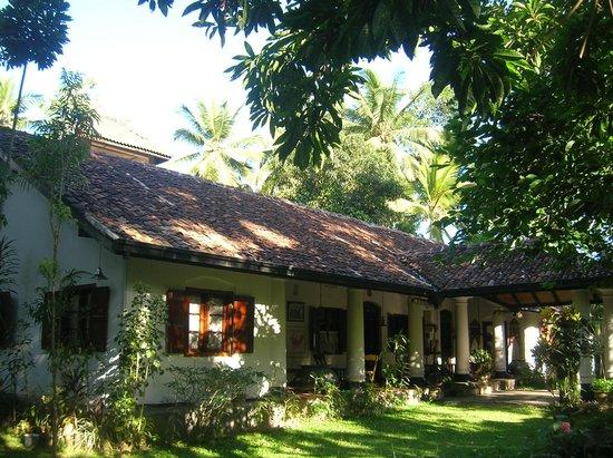 Suriyakantha Centre for Art & Culture